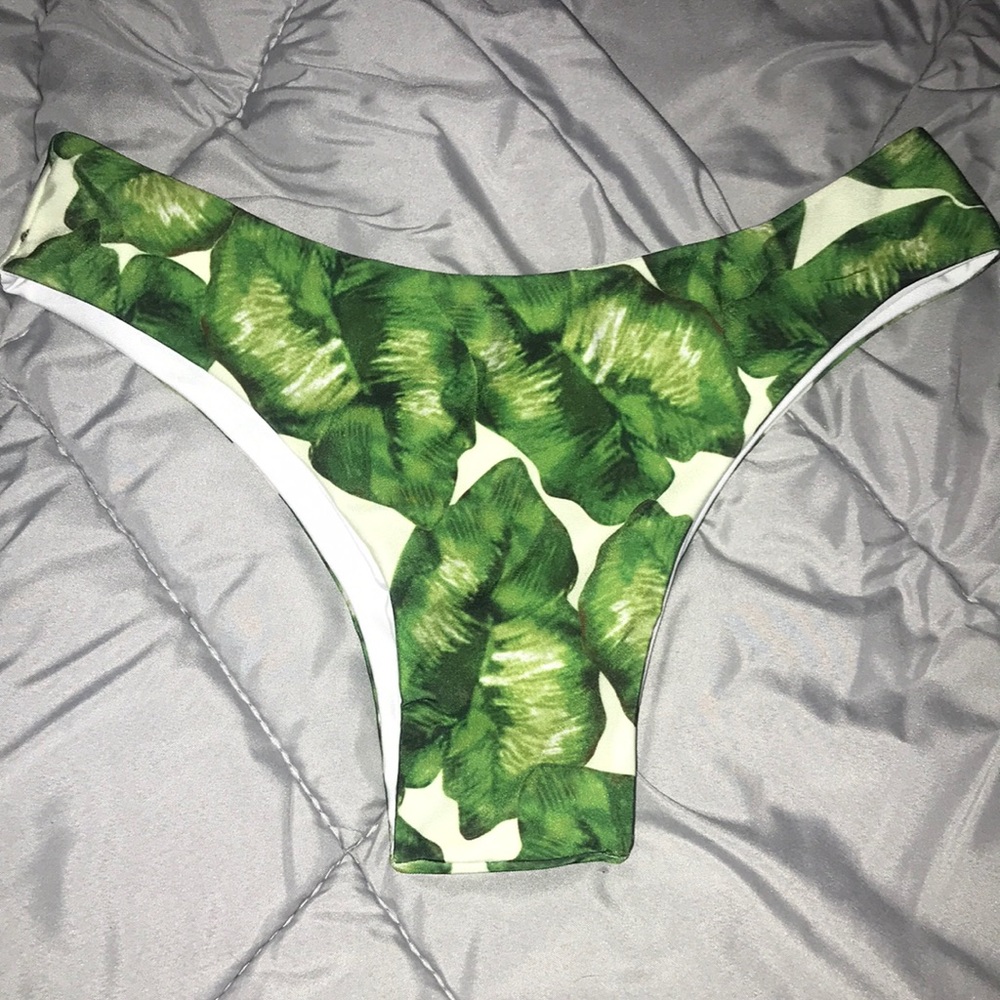 Bikini bottom